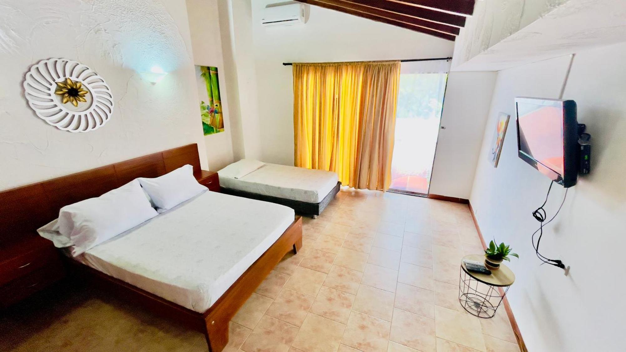 Loto Del Viento Hotel Cartago Exterior photo